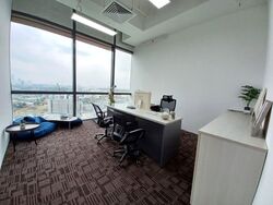 Woods Square (D25), Office #554086831